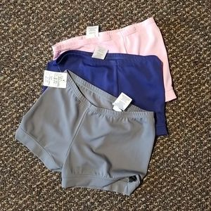 Lot of 3 shorts size 6-6x.